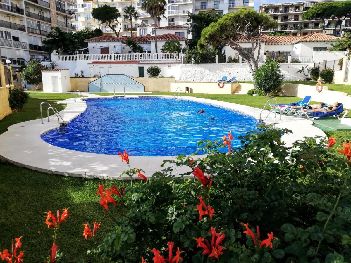 Apartamento MAR AZUL, primera línea de playa Sitio de Calahonda Exterior foto